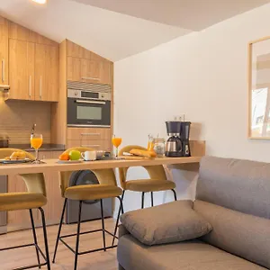 https://feelathome-atarazanas-apartments.1costadelsol.com